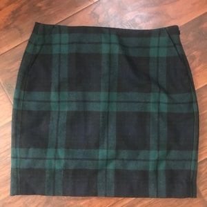 Banana Republic wool mini tartan skirt